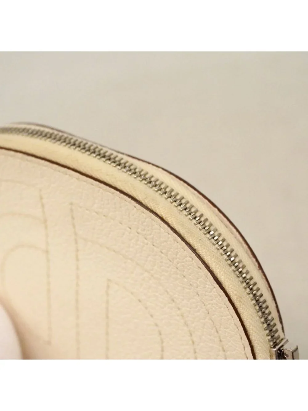 Hermes Coin Case in the Loop Chevre Mysore White Sesame Silver